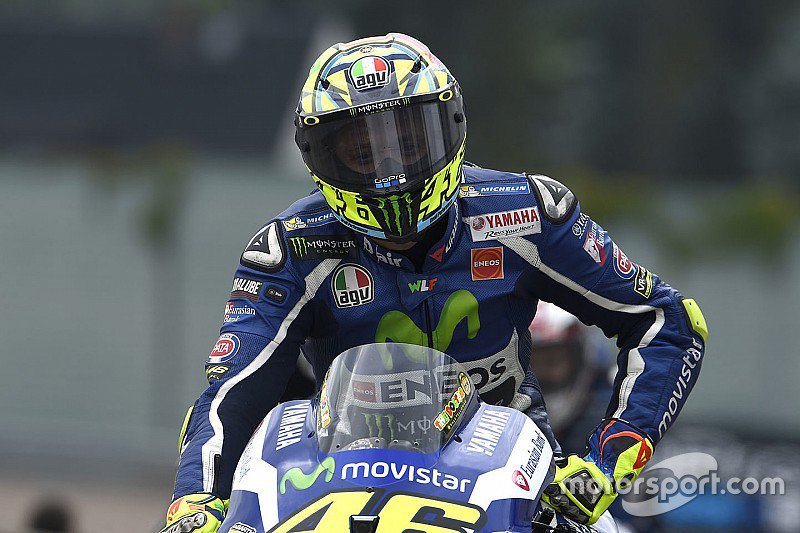 Motorsport_LAT's tweet photo. .@ValeYellow46: "El Red Bull Ring es muy rápido”  #Spielbergtest
https://t.co/Ocyn3E1ihR https://t.co/ci7ntVepZW