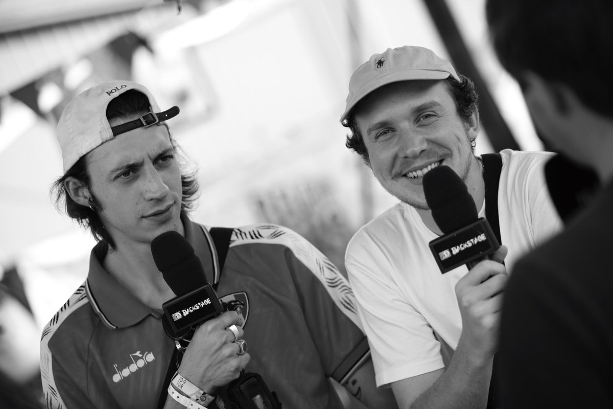 backstagetelemb's tweet photo. L'itw et le live de @RomoElvis c'est à voir samedi 23 dans @backstagetelemb #romeoelvis #livedeouf #Dour2016 https://t.co/1oq8cCy34h