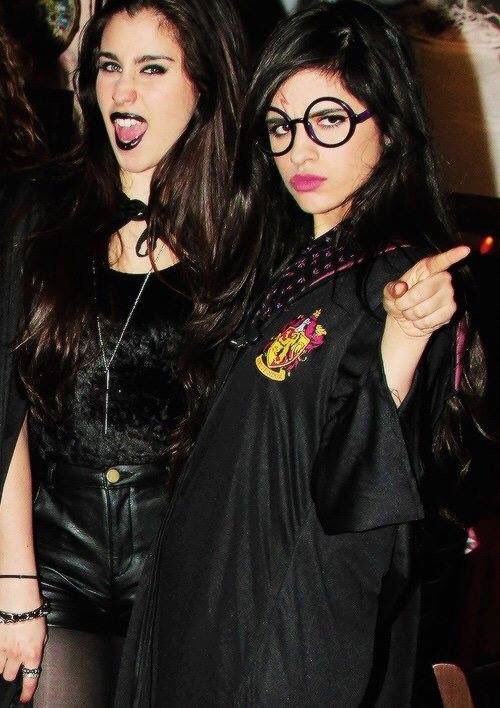 writefifth's tweet photo. Primeiramente vamos relembrar Camila da Lauren https://t.co/Rn9WupM42n