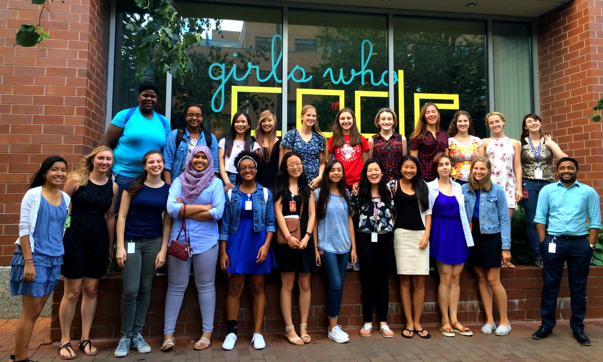EDTECH_LLC's tweet image. GirlsWhoCode: 20 lucky girls are learning to code at our Summer Immersion Program thanks to our awesome #Partnerof…