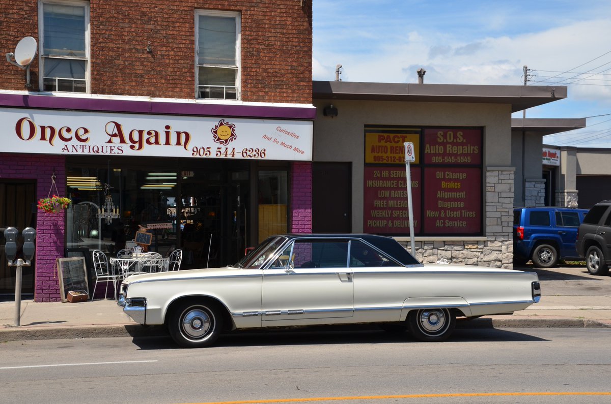 KerrysPartyStor's tweet image. Looking for antiques? They are everywhere on Ottawa St. Scavenger hunt this Saturday for a chance to win a prize!