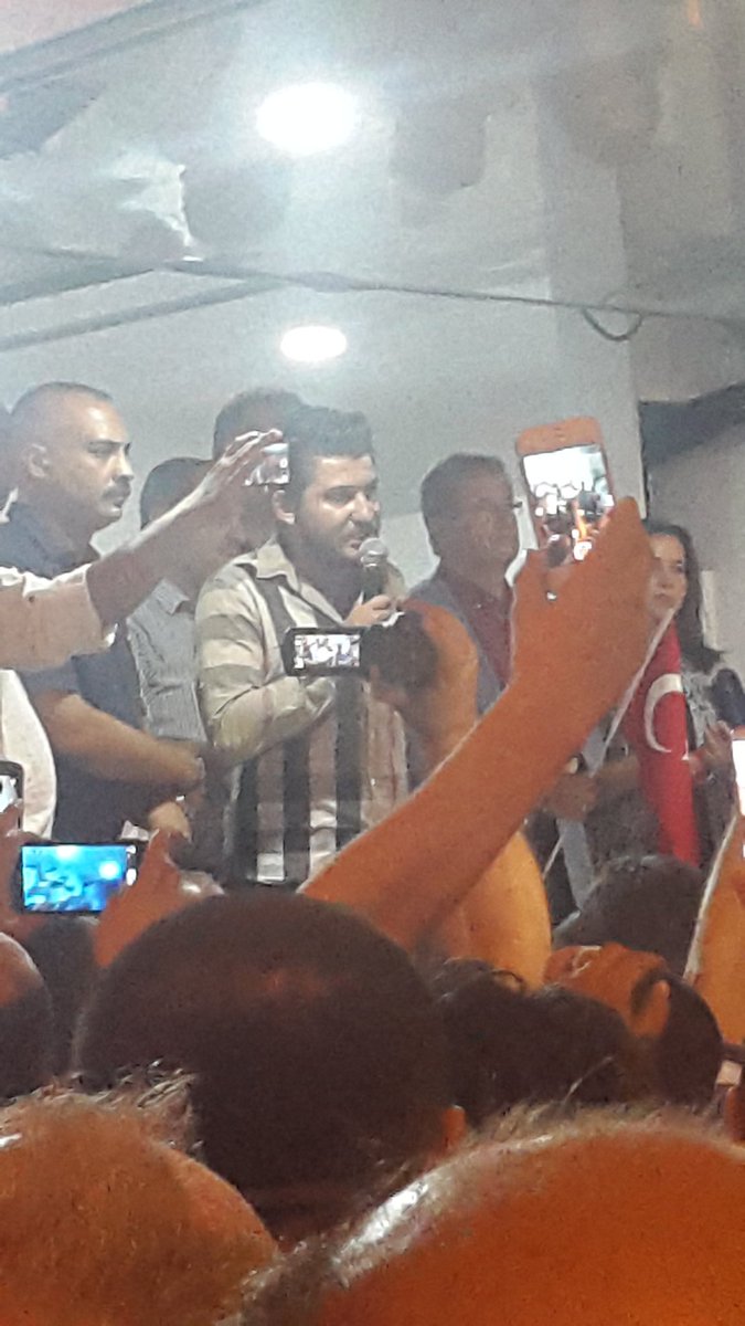 @Biyikbay <a href="/Hayritu/">Hayreddin Tuğ</a> boğazı kesildi denilen arkadaş az önce Avcılar'da halka seslendi. Alçaksınız!