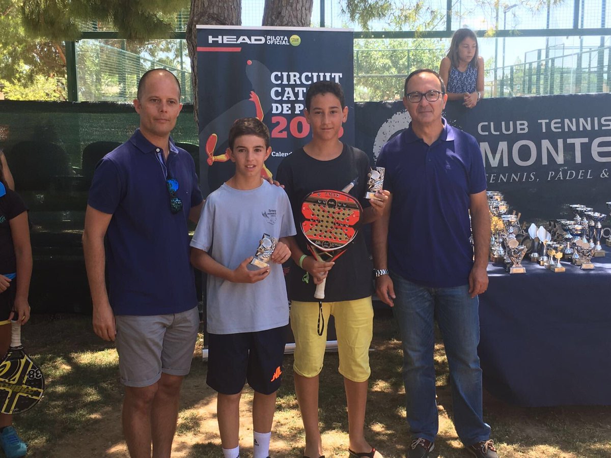 pol_buxade's tweet photo. Muy contento por el SGS del Reus Monterols, con buen juego y sensaciones. Seguimos🔝💪
@gemmatriay @noxpadel #NoxTeam https://t.co/QdxZu82rbN