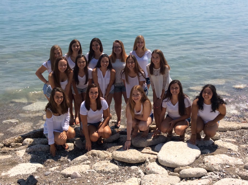STLGoldenGirls's tweet photo. Half way through the first day already off to a great start! 💯💛 https://t.co/PZmjpSvJ6b