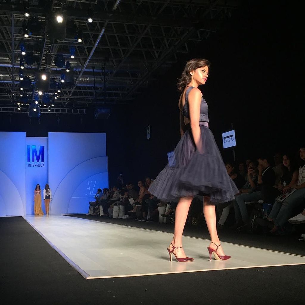 Intermoda's tweet photo. Finalizando la pasarela de #albertozarate #informamodels #designerscorner #IM65 #trendingim https://t.co/N0RHoHpdJ1 https://t.co/hUilotSETx