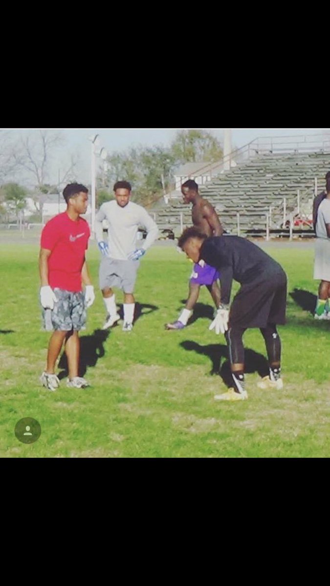 @nate_biscoe03 happy birthday to my lil bro🎉show him some love❕