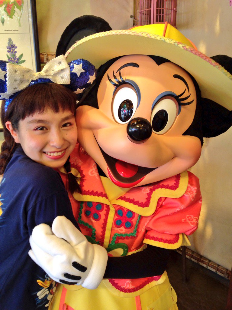 緊張で眉毛太くなった。 #ミニーマウス #東京ディズニーシー