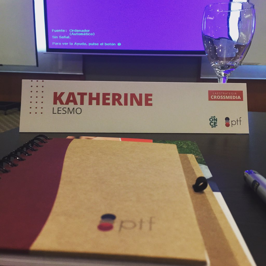 kathylesmo's tweet photo. @Keysocial_media Presente en el seminario #CrossmediaPy https://t.co/r9Ss1UsUjK