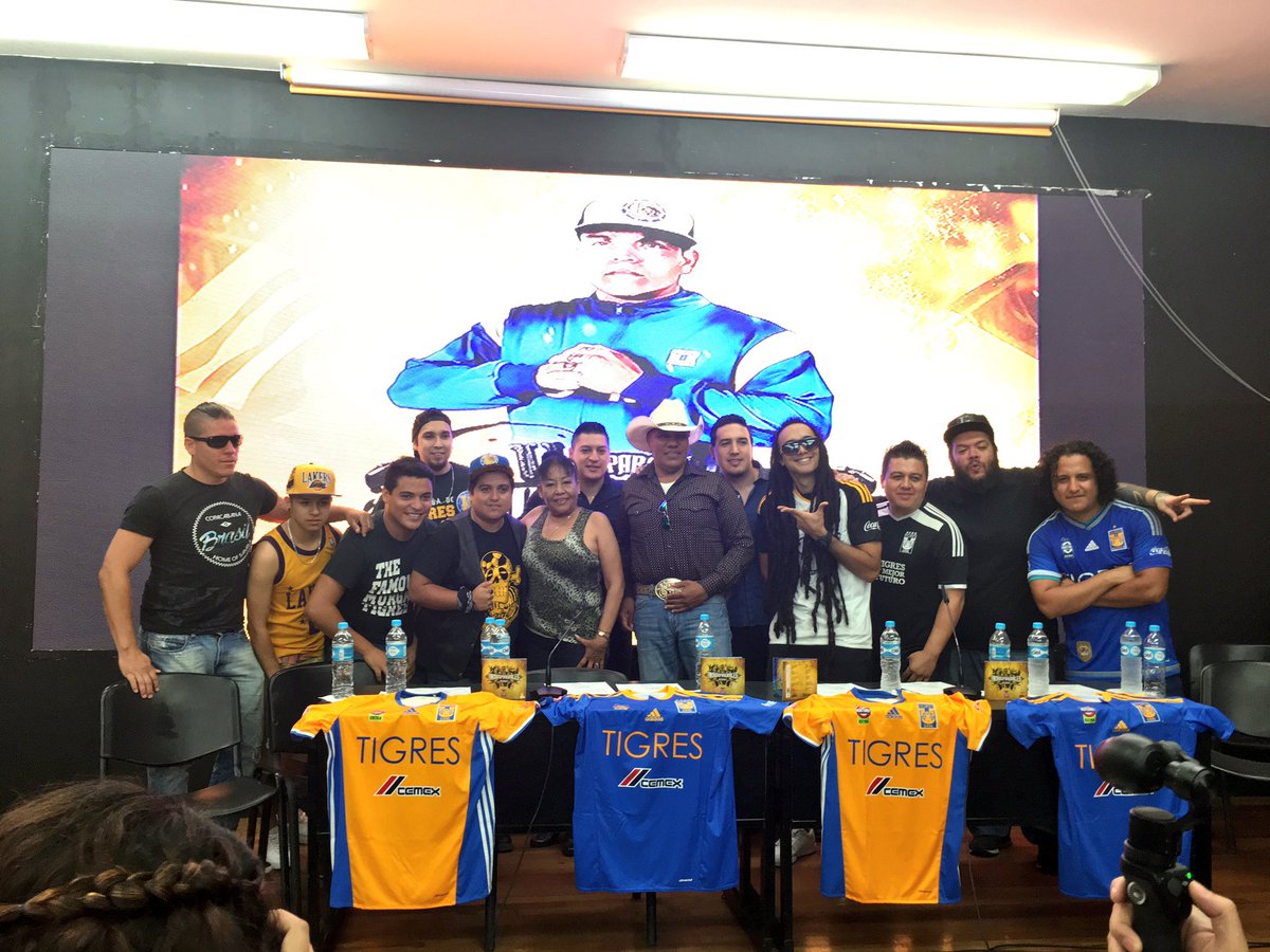 Grupo_Bronco's tweet photo. Presentación del disco #IncomparablesVol2 @TigresOficial #LaSangreNueva #MasBroncosQueNunca https://t.co/wnQa9m7Zqw