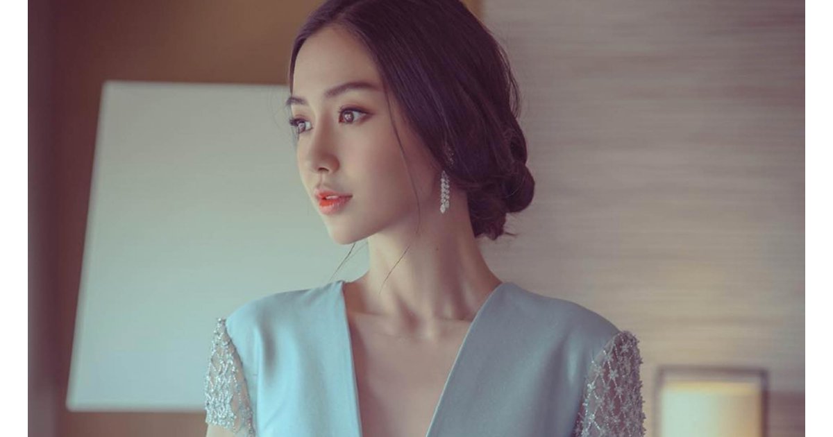 jollychirpy's tweet image. The "Kim Kardashian of China" Can't Stop… popsugar.com/fashion/Kim-Ka… #WeSpyStyle #FashionVideo #WeddingDresses