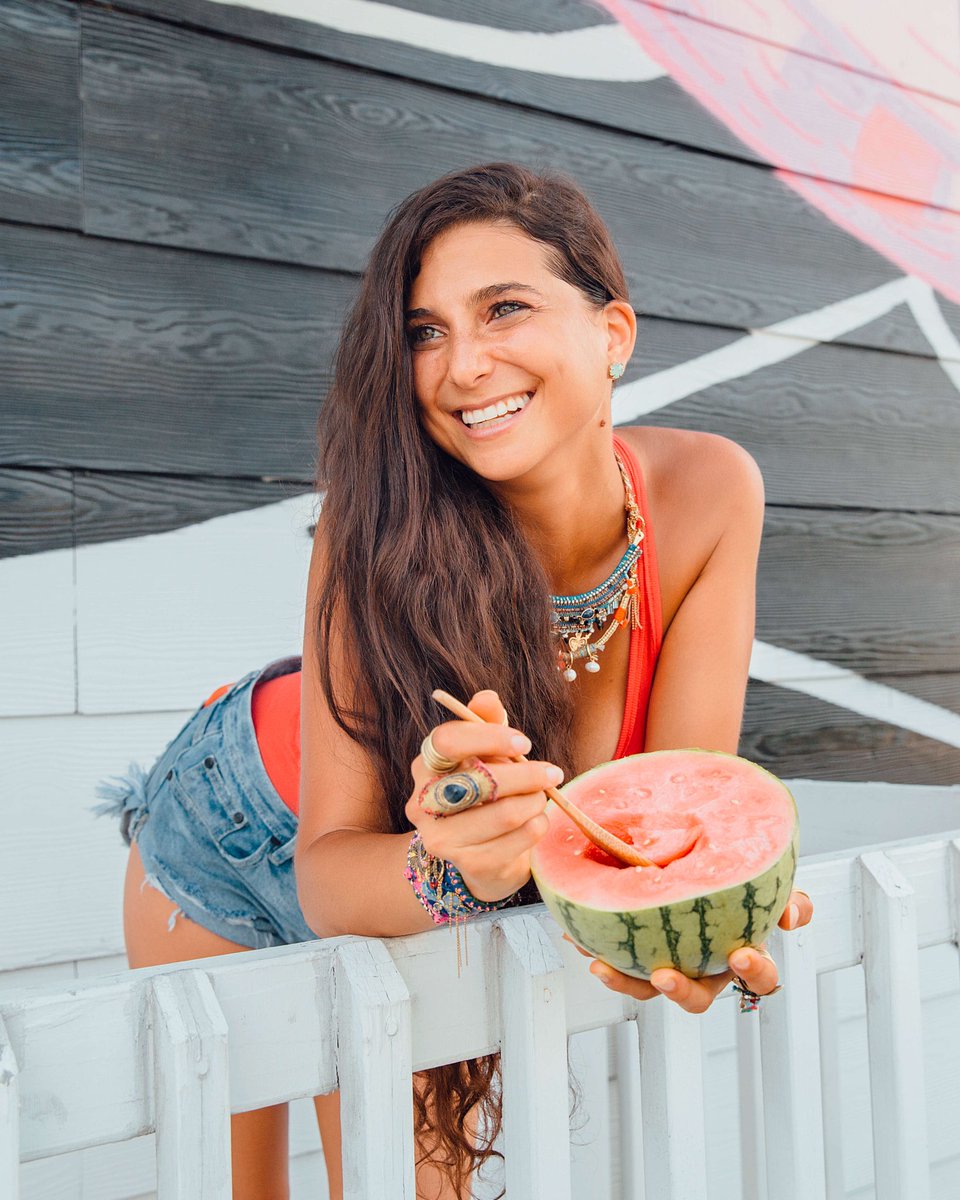 Your relationship with others is defined by how you treat yourself. Self-love comes first. 💗🙏🏽✨ Snapchat: FullyRaw