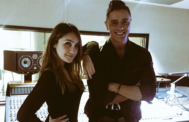 maschilling_com's tweet photo. Joe Montana graba a duo con Ex RBD Dulce Maria
Nota completa en la web
https://t.co/xhujqt57WP https://t.co/k5sM1FkuKo