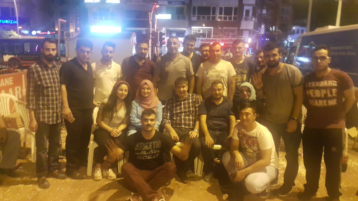An itibariyle demokrasi nöbetimize <a href="/menderesturel/">Menderes Türel</a> başkanımızla devam ediyoruz.