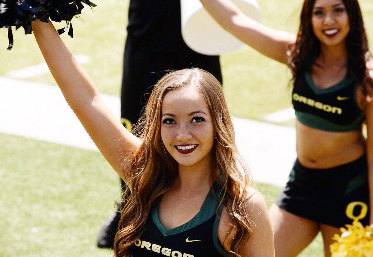 OregonCheer's tweet photo. Find out on our Instagram what dancer veteran, Kimby likes to do in her free time! https://t.co/NBOBkSewnj #goducks https://t.co/dz3PncV1aE