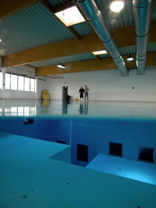 AZPoolSupplies's tweet photo. Scary or awesome? Check out the deepest #pool in the world!
https://t.co/uKsVOkRC1Z https://t.co/FpoKhx8Z5Z