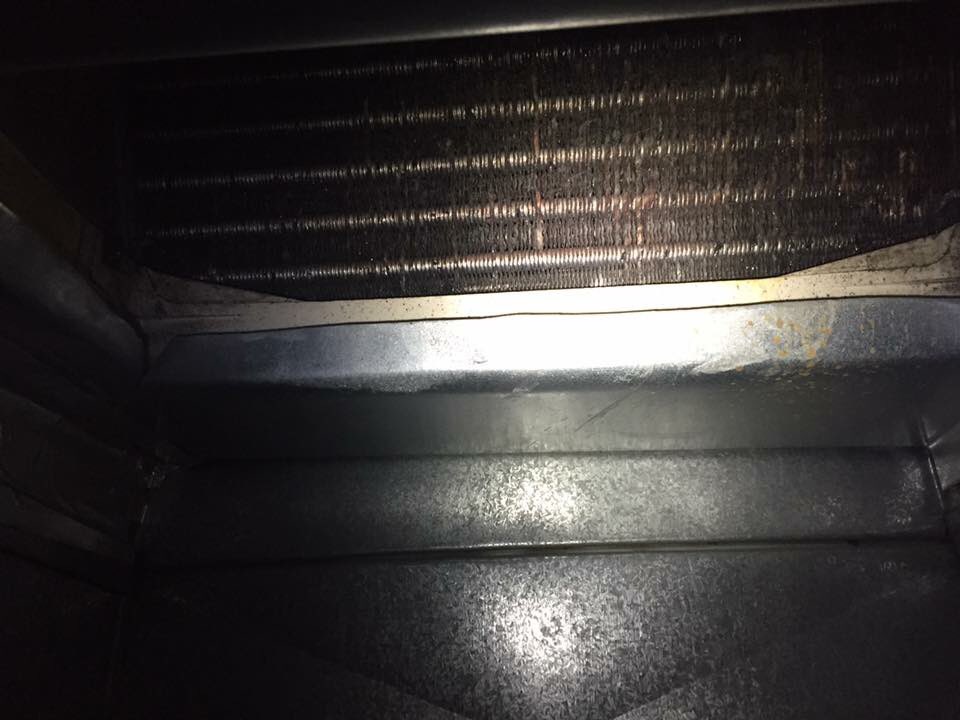 CarletonAir's tweet image. Potpourri in your ductwork will damage your HVAC systems! #iveseenitall #ottawa #ductcleaning #cleanair #indoorair