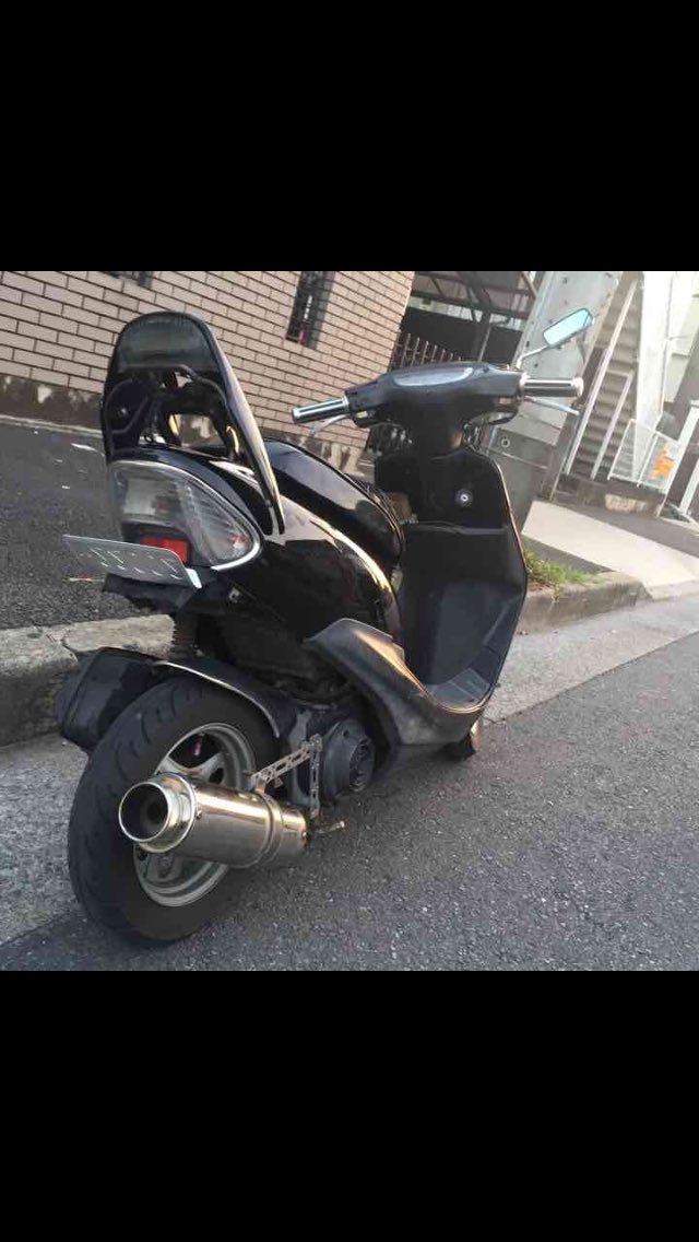KY9cro's tweet photo. ZX売りに出します
5.7万
不具合テールついたり消えたり
ヘッドライトの部分の外装パカパカ
スピードメーター不動
メットイン開けにくい
場所は東京です https://t.co/I9PiOhhXIG
