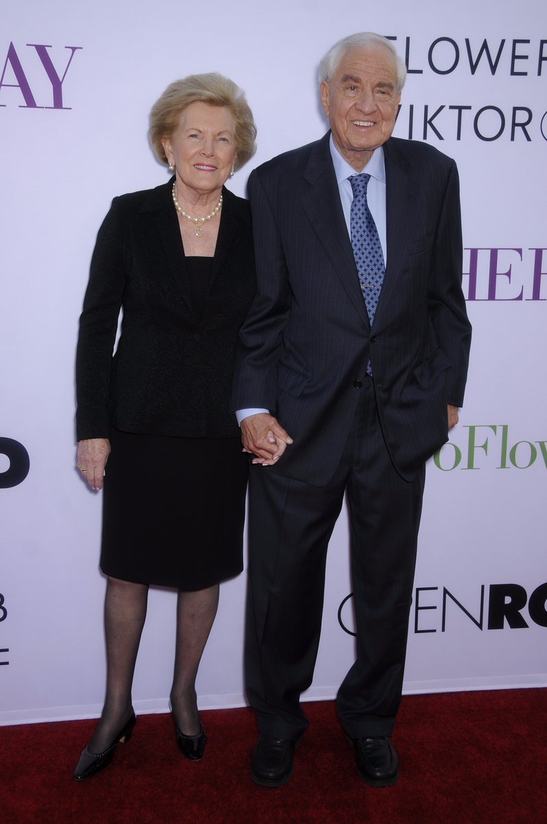 ChineseTheatres's tweet photo. #RIP Garry Marshall. He's pictured with his wife, Barbara, at the Mother's Day premiere in April. https://t.co/YEQm0UGBI4