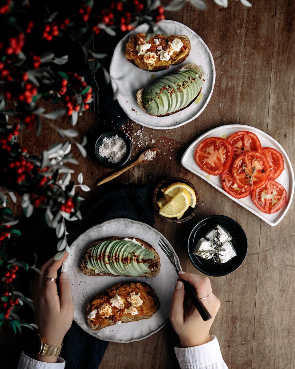 gatherandfeast's tweet photo. super simple avo on spelt sourdough with chili, olive oil &amp; left over roasted pumpkin w/ goats cheese &amp; chili - Yum! https://t.co/FTsrpepFvc