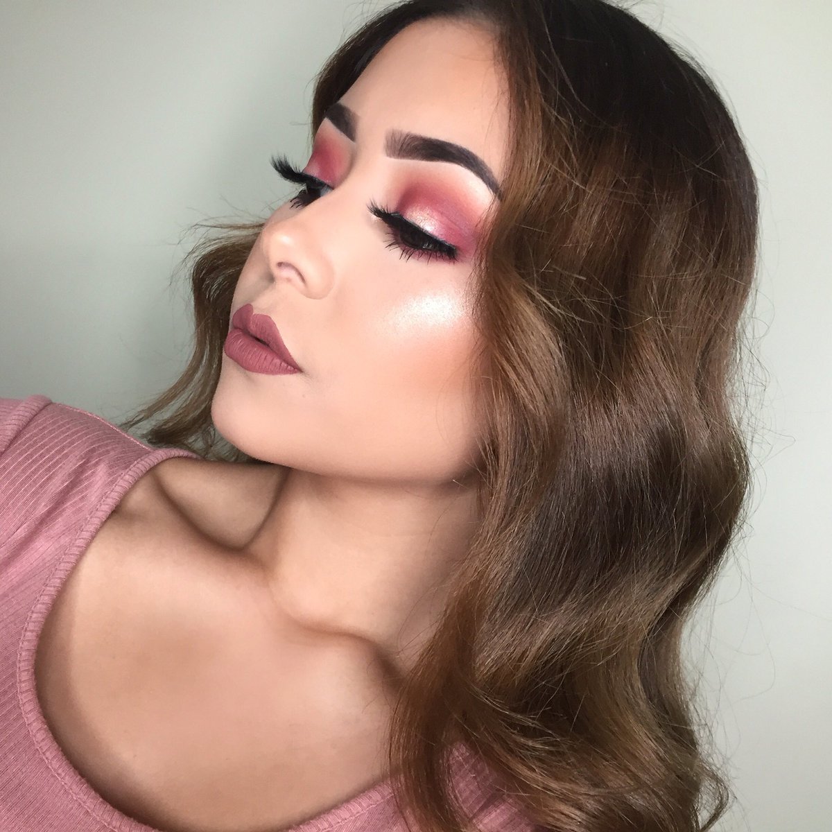 BUTERAWOODLEY's tweet photo. MAMI SLAYYYYYING THE GAME 🌺🌷🌸💕 @daisymarquez_ https://t.co/T2BWrSW97O