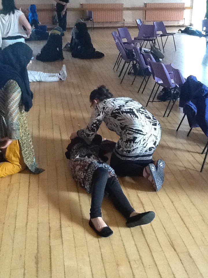 SwansSixthForm's tweet image. Our girls hard at work already preparing to save lives! @stjohnambulance #firstaid