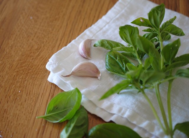 What to do with an abundance of basil? Wonder no more. #salads forkandfiction.com/archives/5661