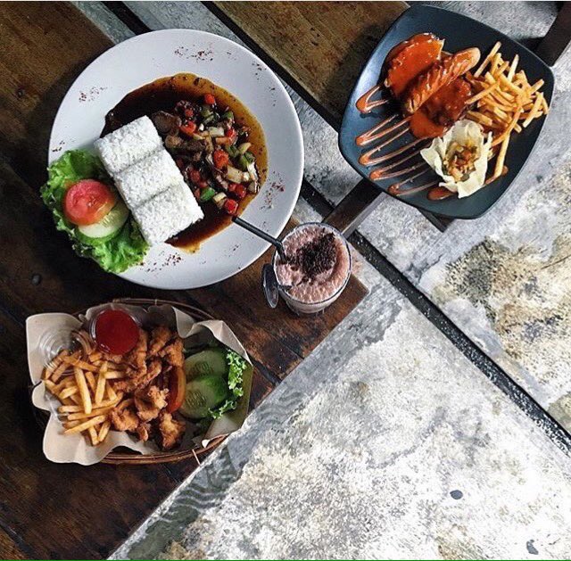 BoberCafe's tweet photo. #BoberMenu Blackpepper Beef sama Mix Steak jadi pilihan makan siang kali ini, setuju? https://t.co/X0j7RpKPvV