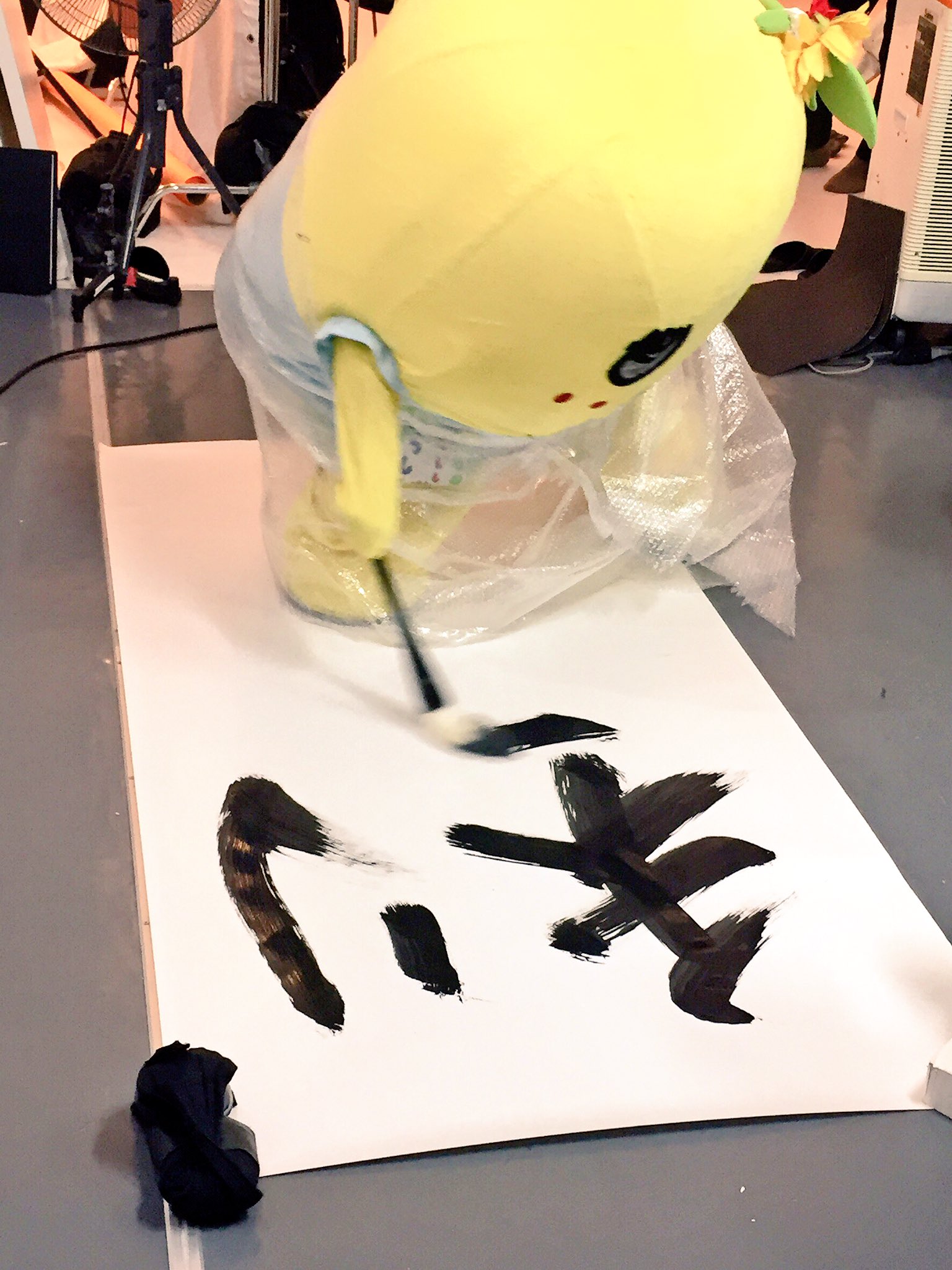 ふなっしー 来年のカレンダー撮影順調なっしー ヾ ノみんなの想いが東北に届きますように T Co Ua7cfib3pr Twitter ふなっしー 来年のカレンダー撮影順調なっしー ヾ ノみんなの想いが東北に届きますように T Co Ua7cfib3pr Twitter