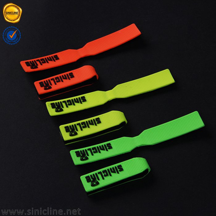 Sinicline rubber zipper pulls