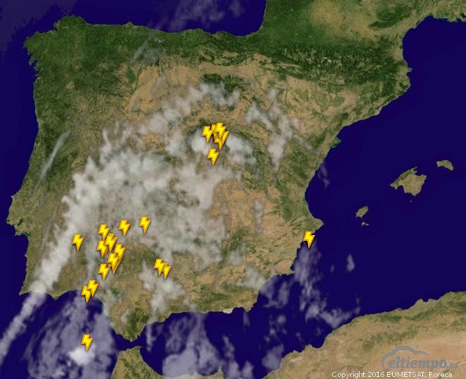 Mi consejo: hoy no dejes ropa tendida,calima+lluvia=barro y la ropa quedará fina !!! <a href="/Poniendocalles/">Poniendo las Calles 🇪🇸</a> <a href="/MadridRegional/">COPE Madrid Regional</a>