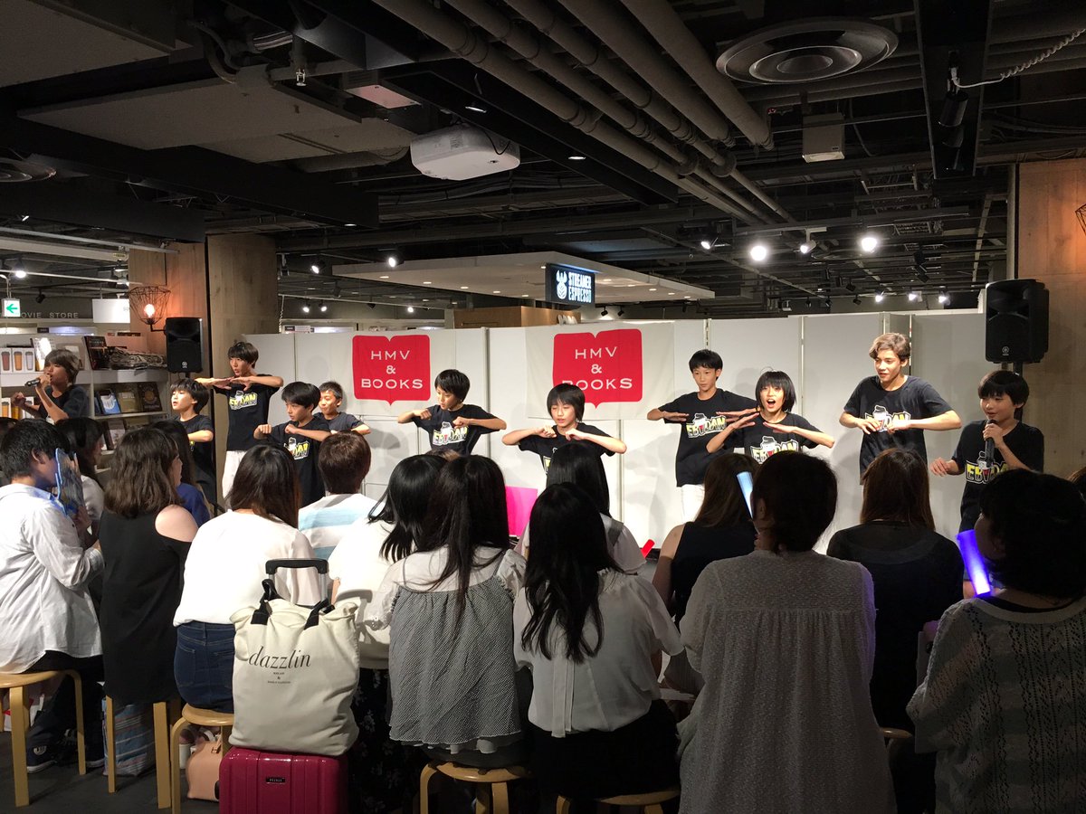 Hmv Books Shibuya Twitter પર Hmv Books Tokyo Ebidan 只今6fステージではebidan Tokyoイベント第3部が開催中です 大盛況御礼 渋谷でebidanまつり