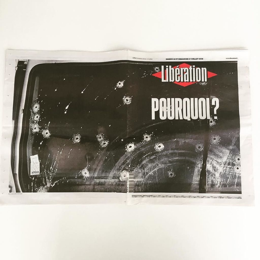 magculture's tweet photo. @liberationfr front page last weekend #tw https://t.co/Z9FfOBha9n