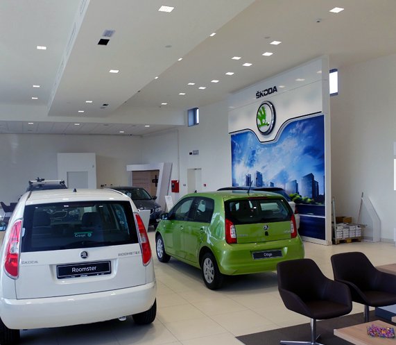 CubeLightingLtd's tweet image. Concessionario Crespi Skoda Varese feat. Catsaldi SLED luminaires avail. in UK through @CubeLightingLtd @SKODAUK
