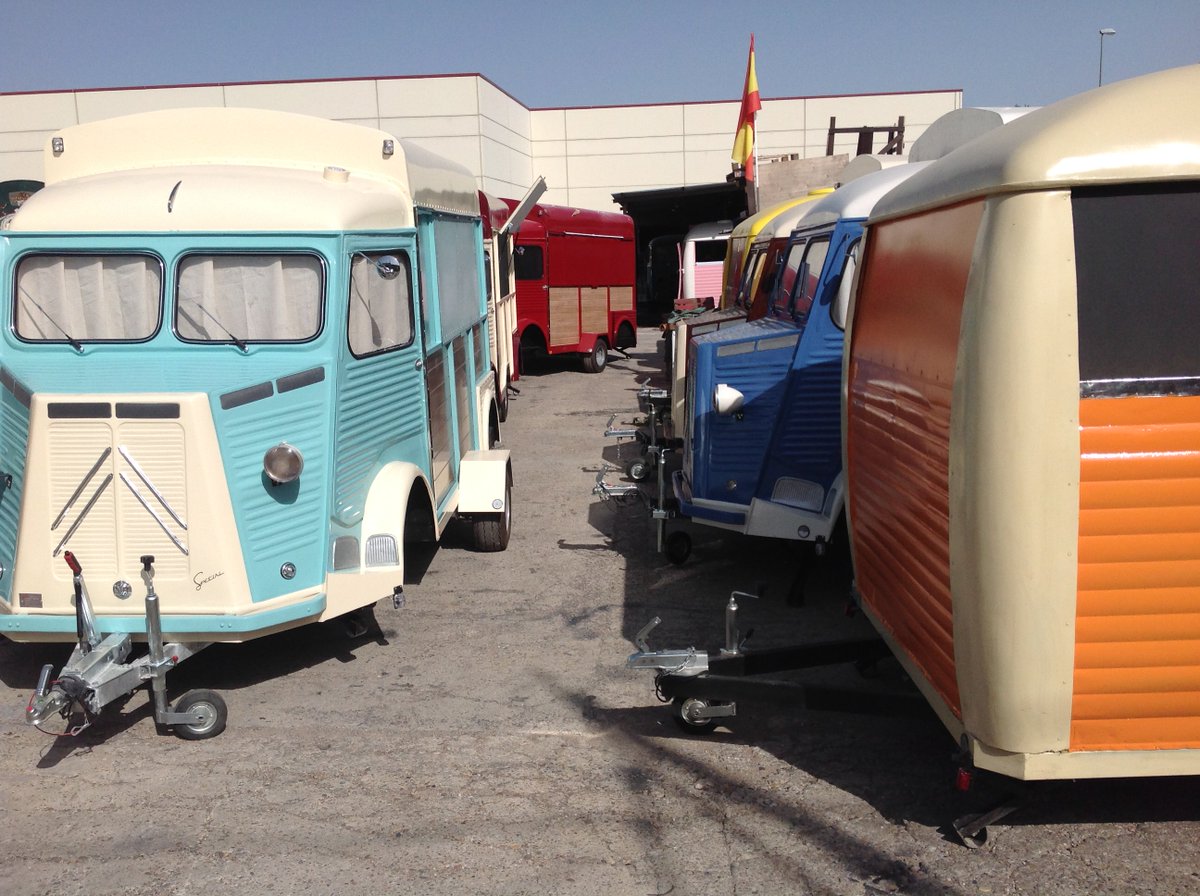 ¡¡¡BUENOS Y PRODUCTIVOS DÍAS!!!
¡Trabajando contra reloj para entregar todaaas las #foodtrucks!