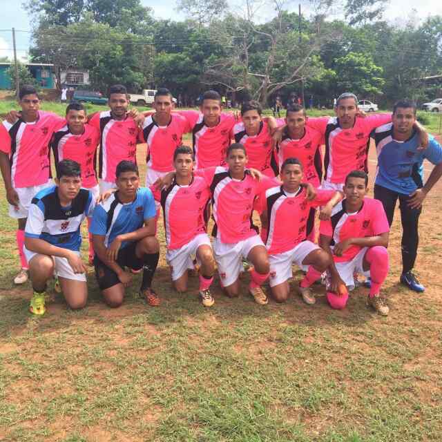 jnietho26's tweet photo. #Potuga f.c. https://t.co/qe2IDLFqZu