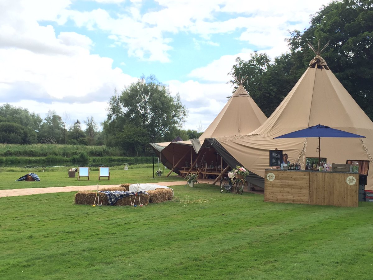 baronabike's tweet photo. @NaturalTentCo seems we are following you around at #weddings  @baronabike #great #tipi for #parties and #weddings https://t.co/mmjPeVPRJ2