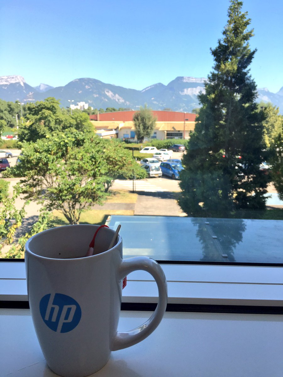SarahlaFrenchie's tweet photo. #Teatime with a view at @HP #HPGrenoble ! #HPInsiders https://t.co/DEA9qYGWFq