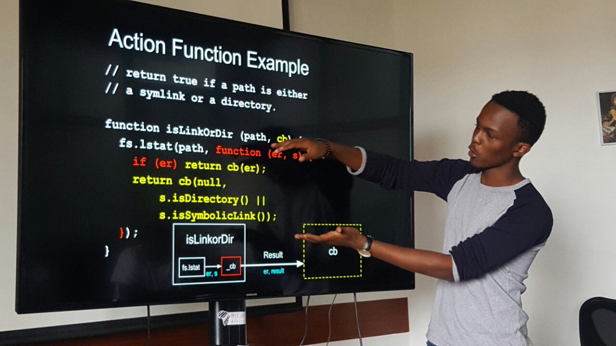GebeyaInc's tweet photo. @lestoni Trainer at @GebeyaTalent teaching #Nodejs parallel &amp; Serial execution #AfricanCoder #Gebeya @Coders4africa https://t.co/t50VPuB7vo