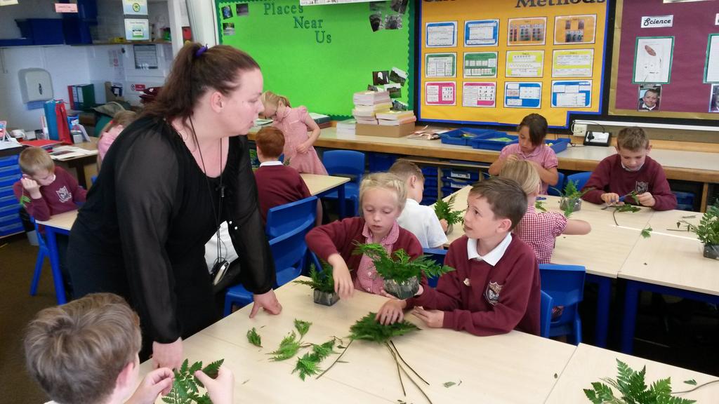 Our kind families are showing us how to arrange flowers! <a href="/newbarns1/">Newbarns School</a>
