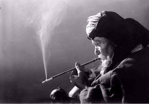 لوعلم الغياب ماذا فعل *الانتظار* 
لقضي عمره يصلي غفرانا ......