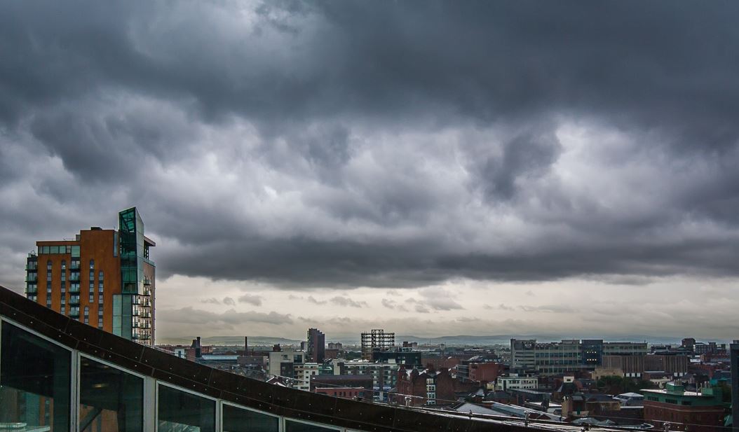 DrivingLabARU's tweet image. Be prepared for the unexpected - it&apos;s British summertime after all! #Drivesafe whatever the weather  @DriveSafeGM