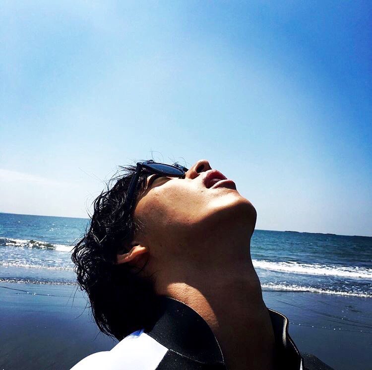 kento_fonbot2's tweet photo. 無言フォローすみません
山﨑賢人ファンと繋がりたいで〜す良ければフォローよろしくお願いします
#RTした人全員フォローする #山﨑賢人 #RTお願いします #山﨑賢人好きな人RT
https://t.co/7qTc7HQdJB
