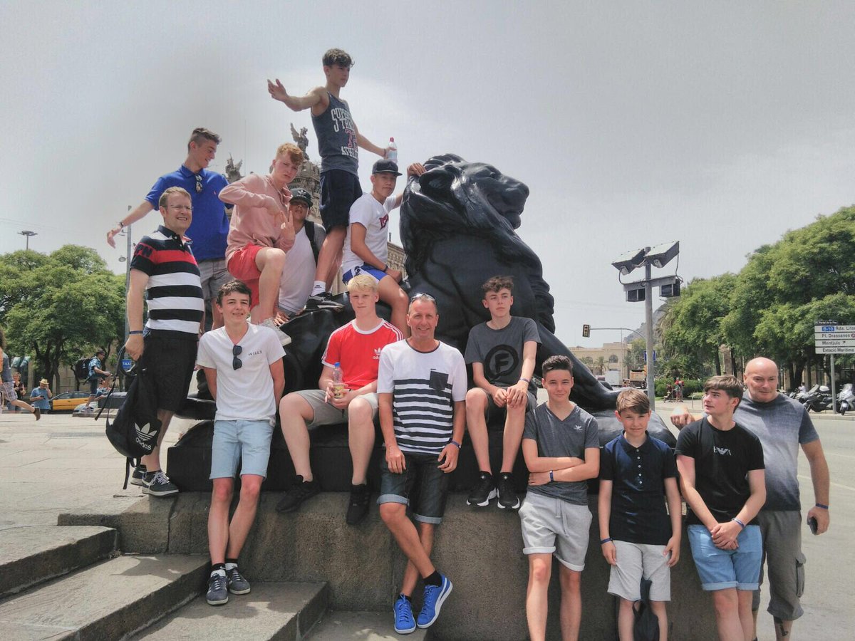 FTI_SportsTours's tweet photo. @WrenthorpeRgrFC on a shopping and sightseeing tour to Barcelona during their training camp with @FTI_SportsTours https://t.co/ocRxGHUaeT