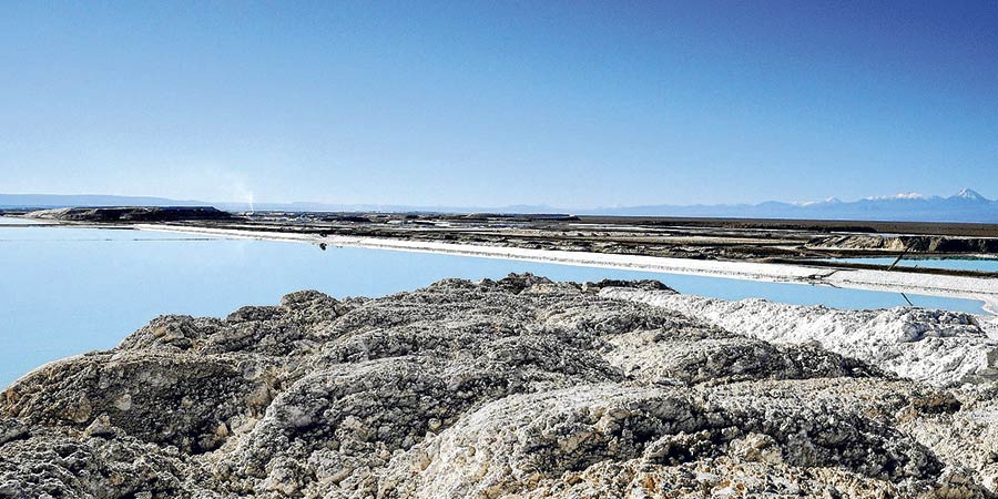 latercera's tweet image. Minería llama a privados a usar "contratos especiales" para explotar litio lt.cl/h2RA302qpXJ