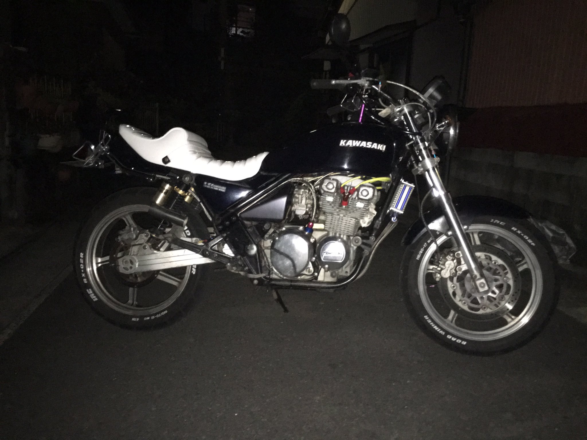 ゼファー400用ラクダシート ゼファー400用ラクダシート