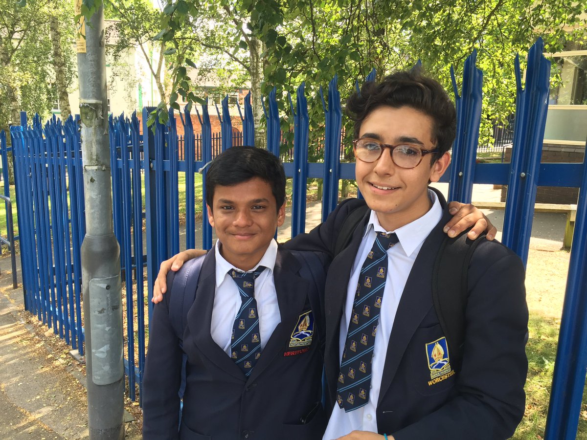 BlueCoatWalsall's tweet image. Special mention and congrats to Nishang Patel who is leaving us to join @qmgs1554 He has been a fantastic pupil 👌🏼