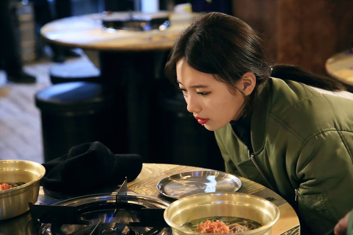 숮이_bot tweet media