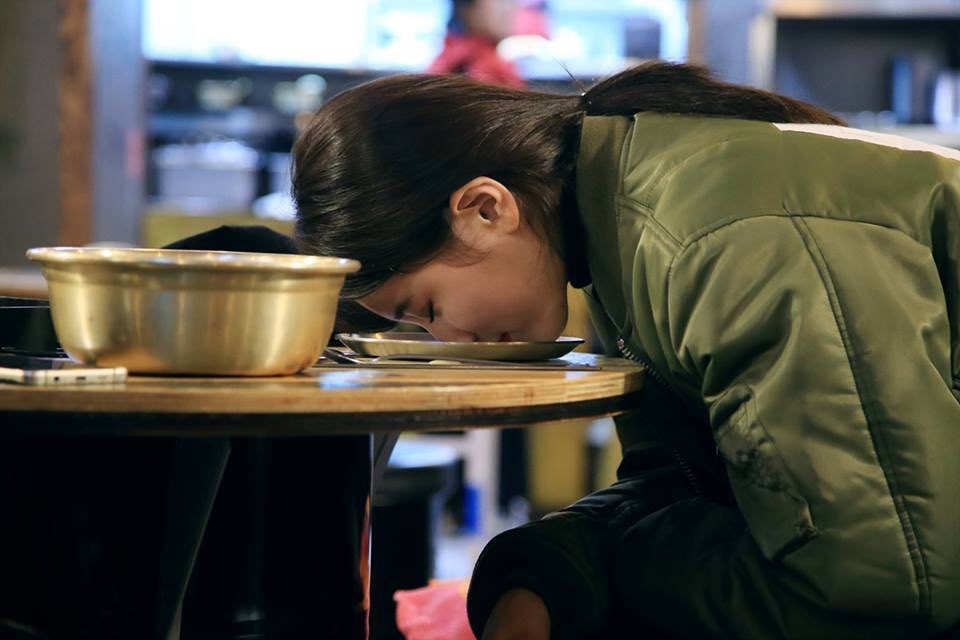 숮이_bot tweet media