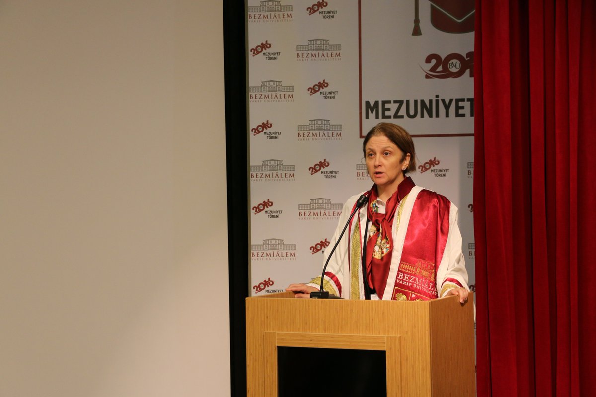 YÖK toplantısında Rektörlerin imzaladığı Kalkışma Girişimini kınayan bildiriyi akademisyenlerimize okudum.