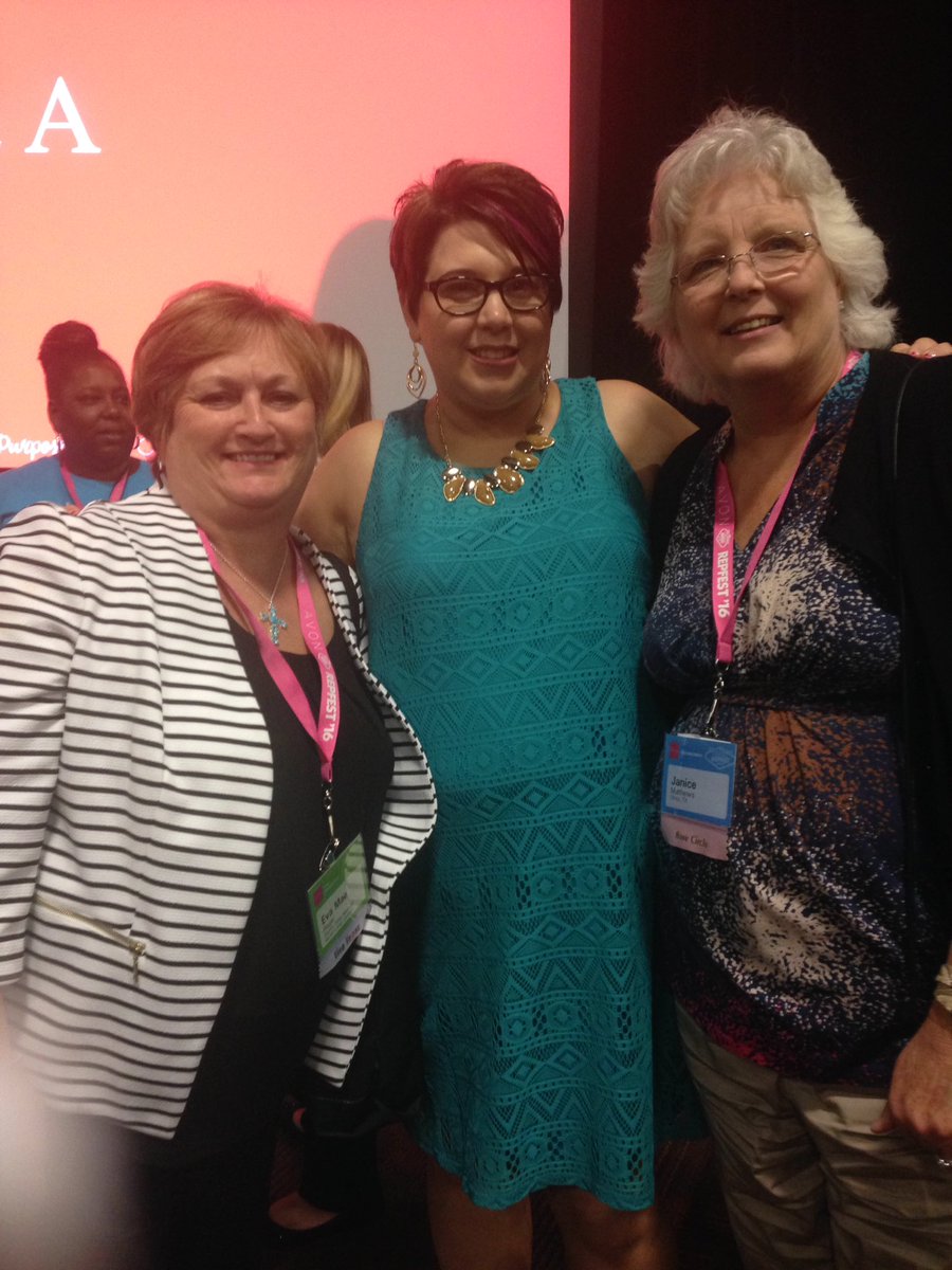 RegerEvamae's tweet photo. So proud of these 2 amazing Representatives! https://t.co/hy6ladMzlc